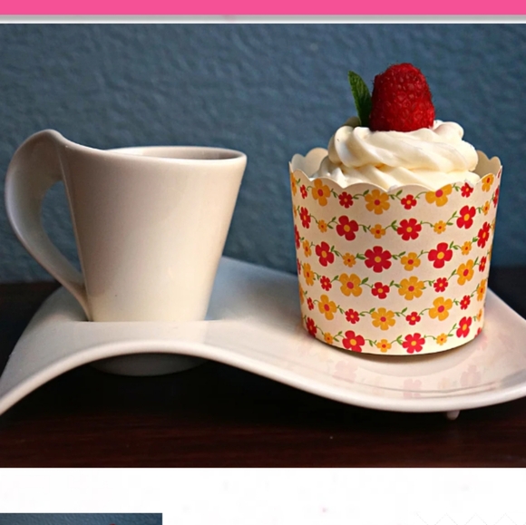 🆕 ktchn Printed Paper Party Cups, 75 Piece Set, Christmas - Picture 6 of 8